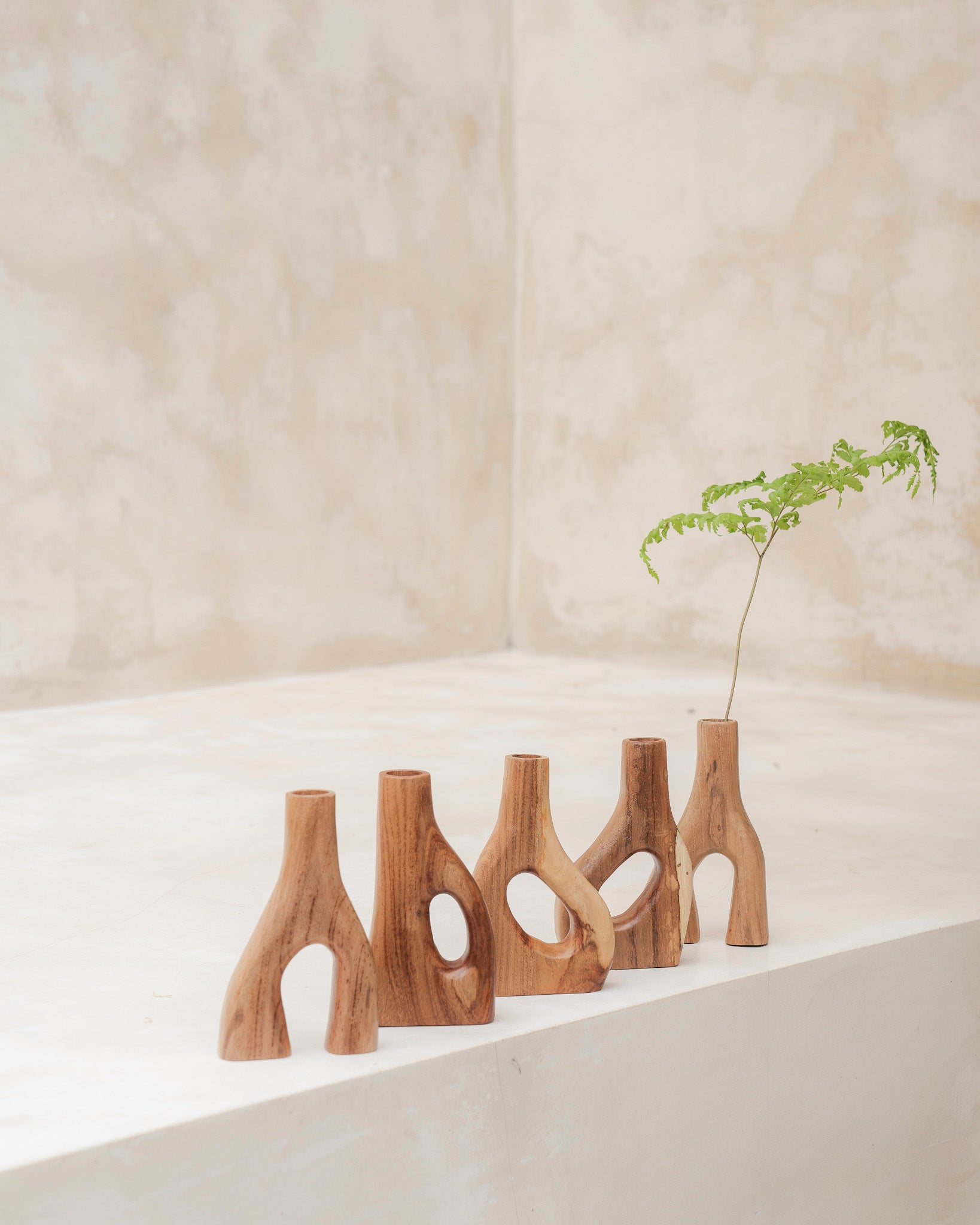 Explore our recycled teak wood vases, perfect for any home. Ethically made, these vases support sustainability and add a touch of mindfulness to your decor. Ideal for both dry and fresh flowers, they embody simple, elegant design.
