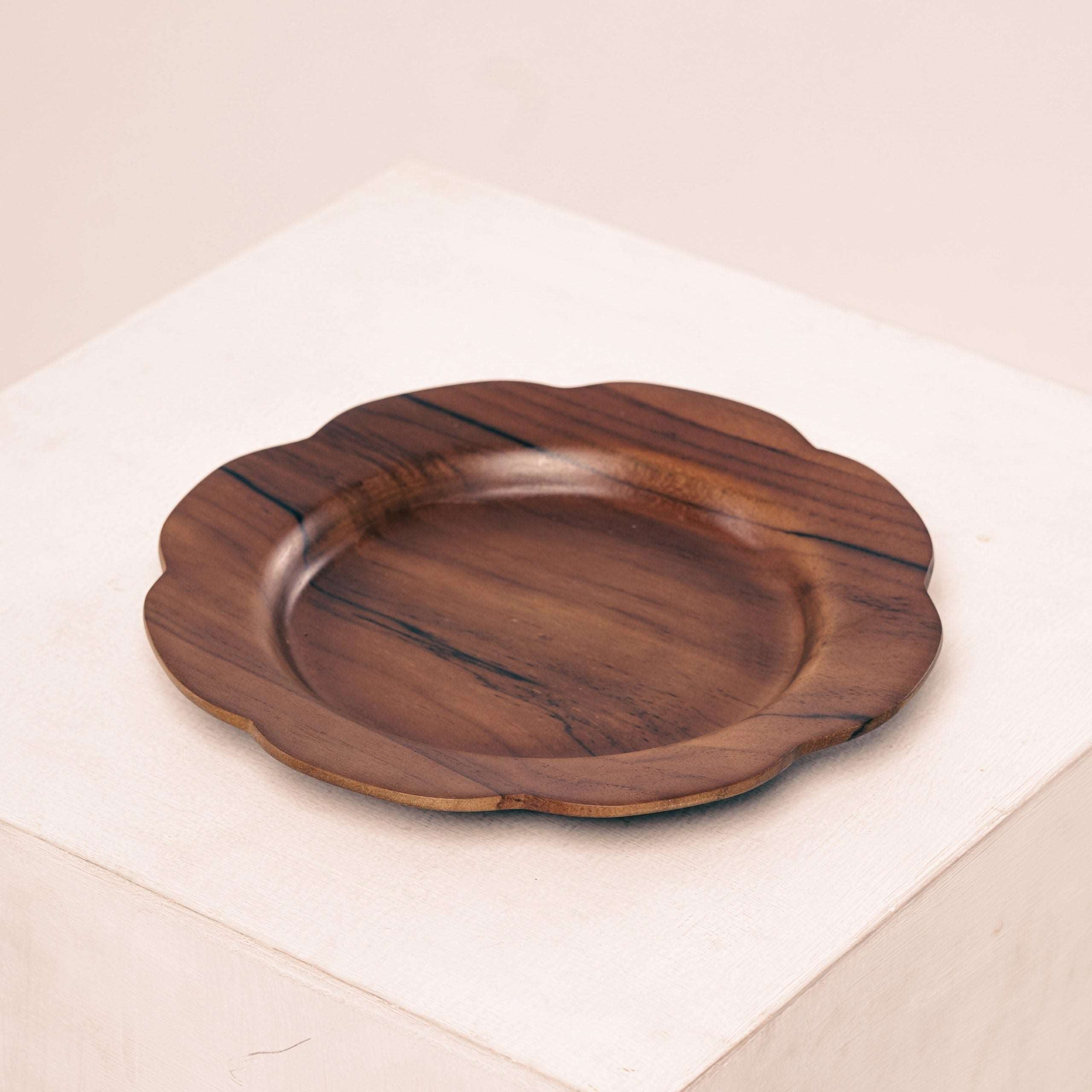 Wooden Scalloped Plate